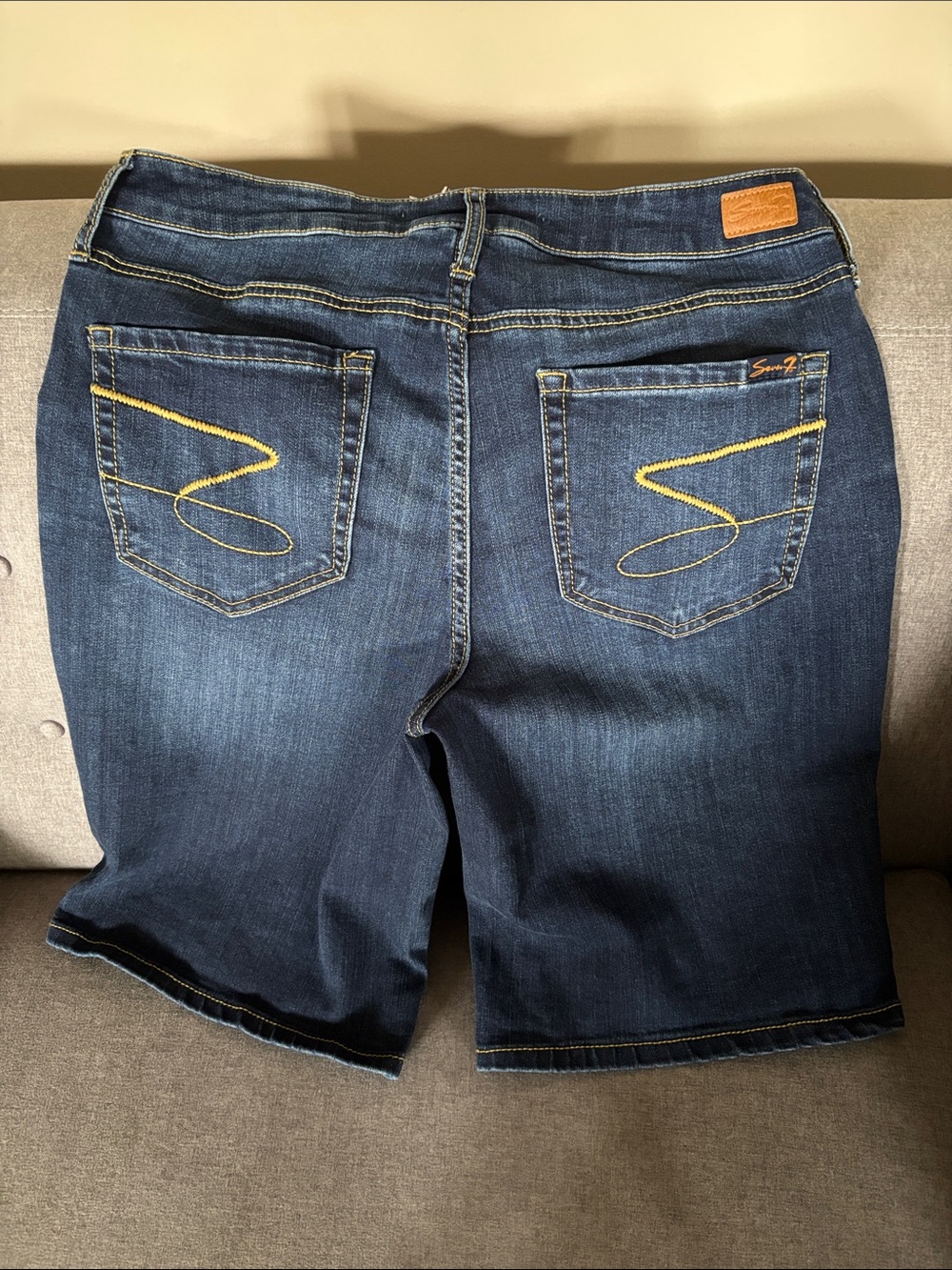 Seven7 shorts women’s size 10 blue Bermuda sunset - Picture 8 of 16